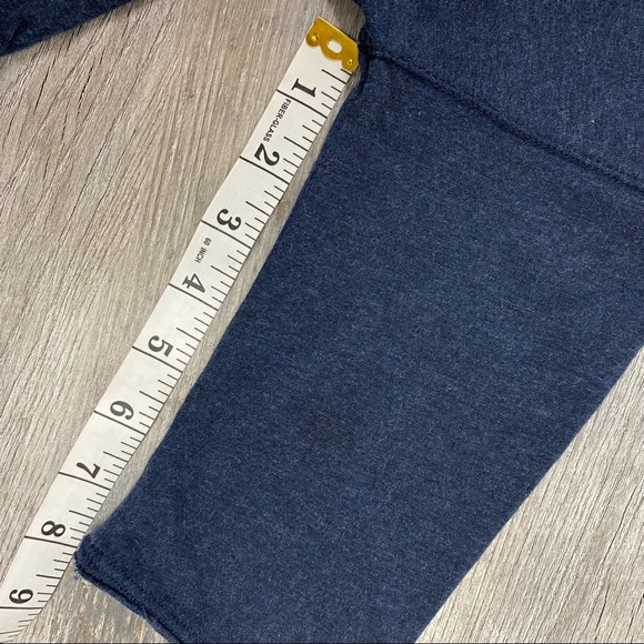 ✨4🛒 $20 ✨ Calvin Klein Navy Logo Tee M Performance shirt top front logo graphic - Picture 9 of 9